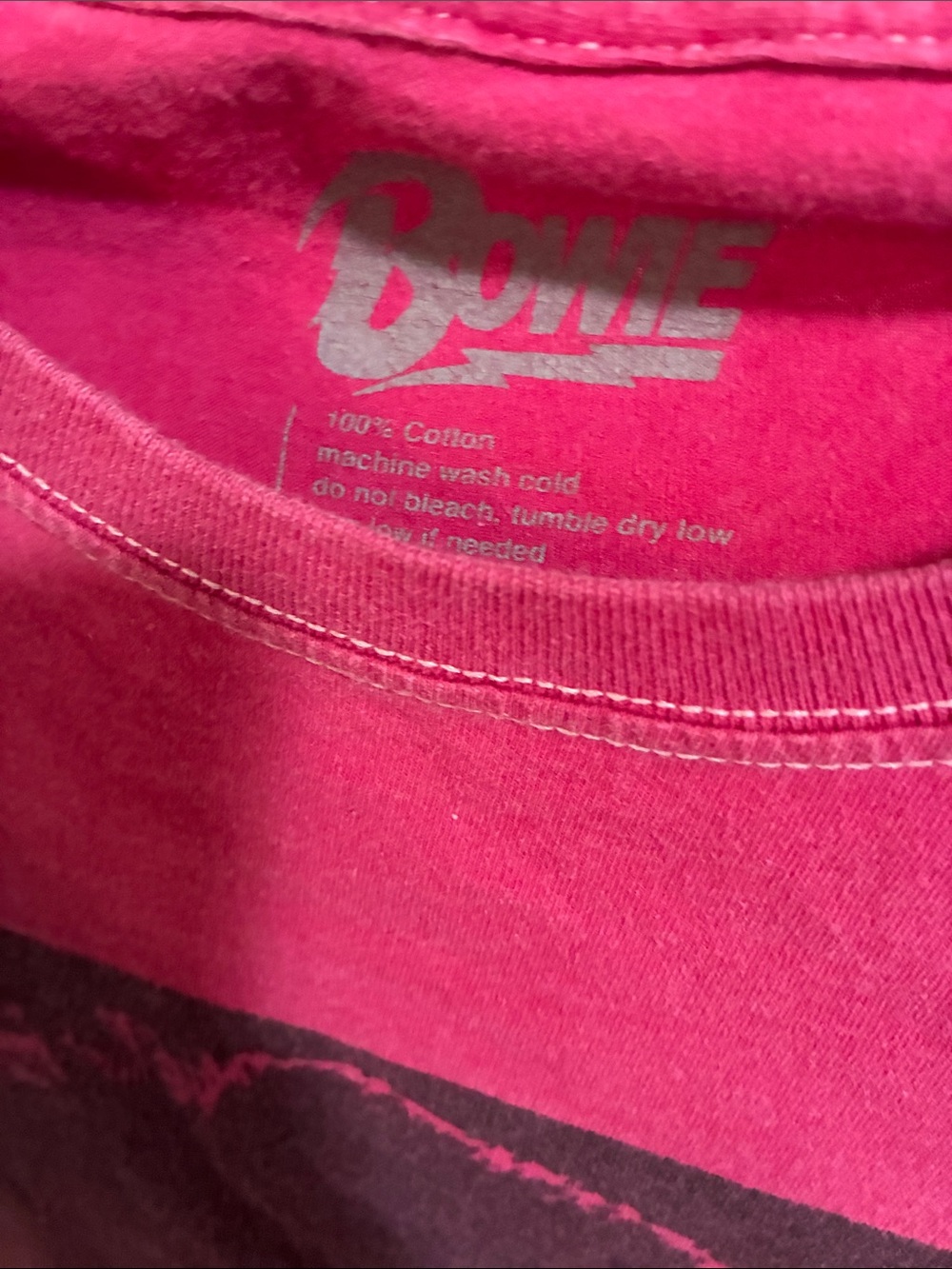 David Bowie Pink Graphic Short-Sleeve Men's T-Shirt size Medium - Picture 3 of 3